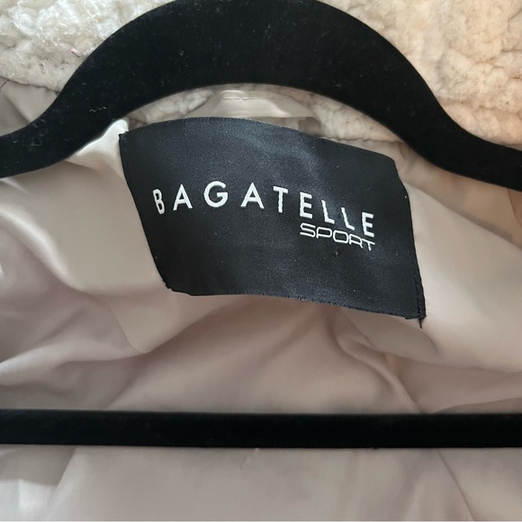 Bagatelle Sport Khaki Colored Jacket with Plush Lining. Womens size large. - Picture 5 of 7